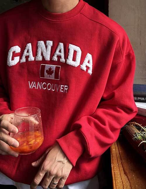 캐나다 발포자수 맨투맨(3color)