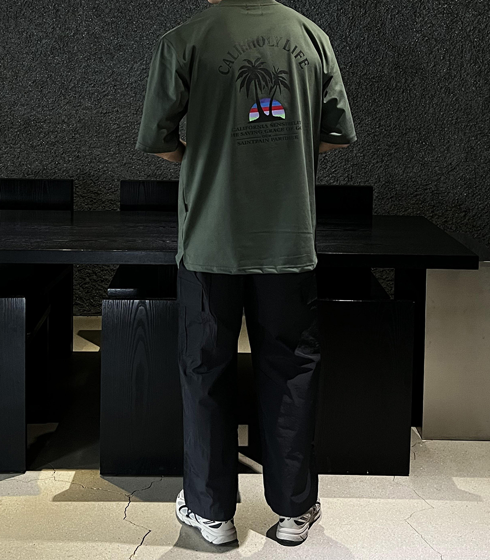 반팔 티셔츠 모델 착용 이미지-S1L65